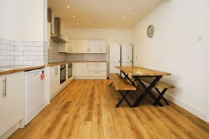 Photo 16- click for photo gallery